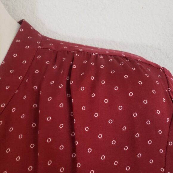 Nordstrom Collection women's top Medium Red Printed Silk Business Casual Classic - Picture 4 of 11